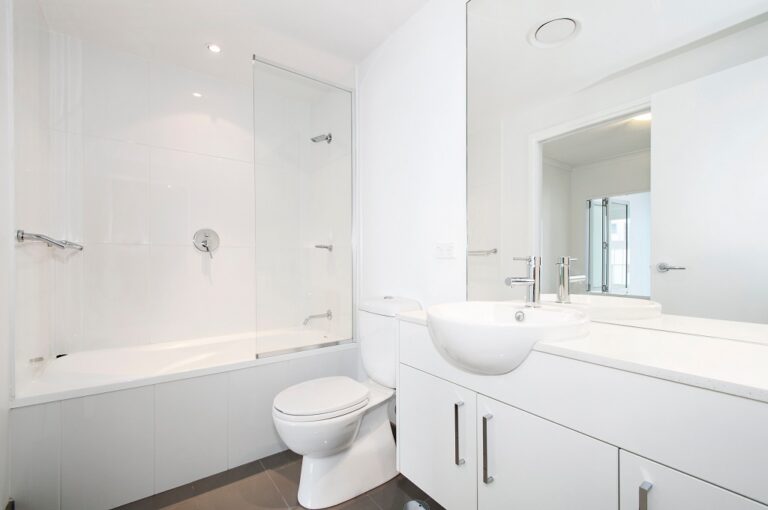 Crucial Snagging Points to Inspect in New Build Bathrooms for Homebuyers