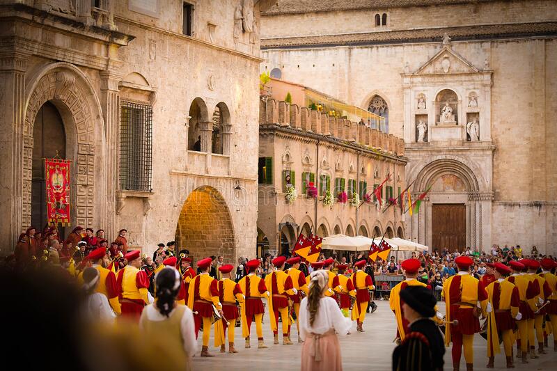Wander Like a Local: Uncover Italy's Hidden Gems and Traditions - Lockerz